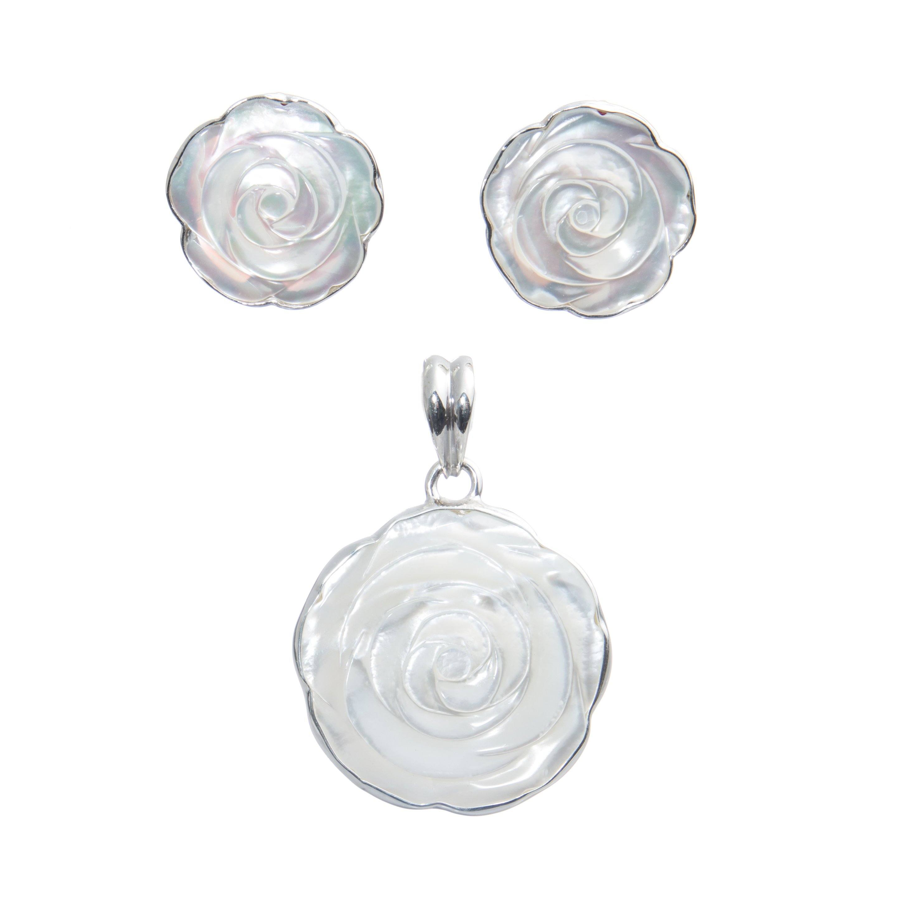 Aretes y dije de flor madre perla