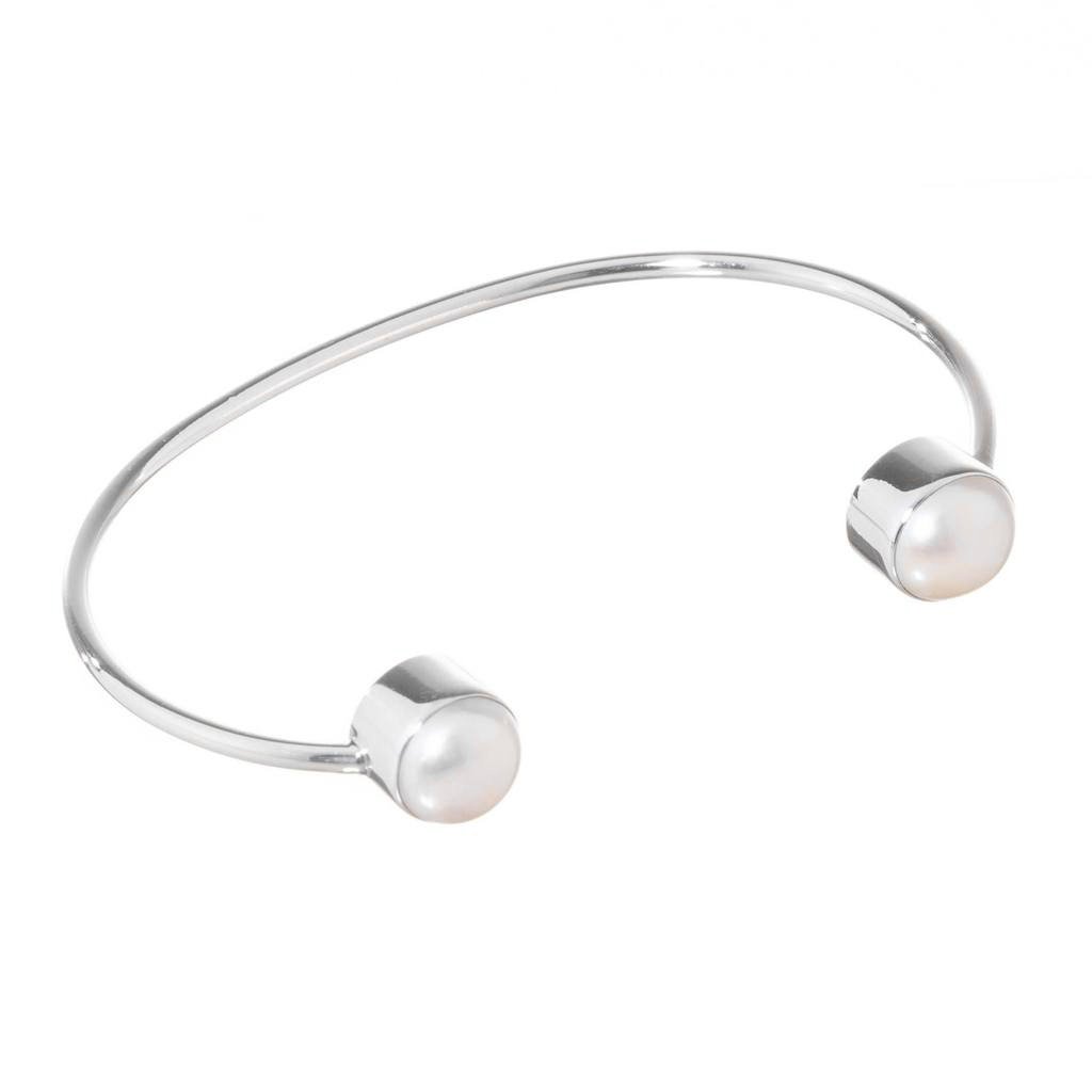 Brazalete de plata con perlas en bisel