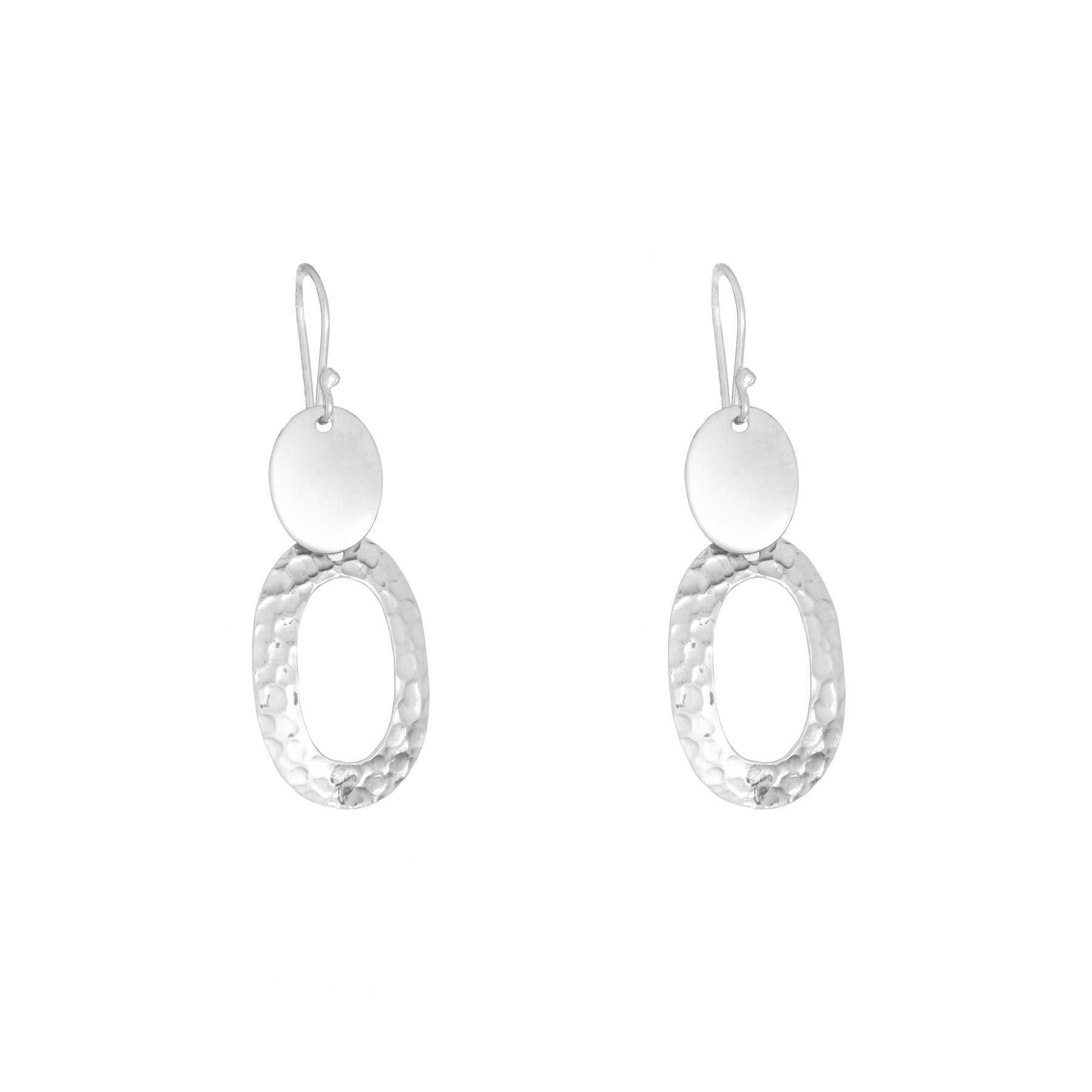 Aretes con combinación de acabado liso y martillado perforados