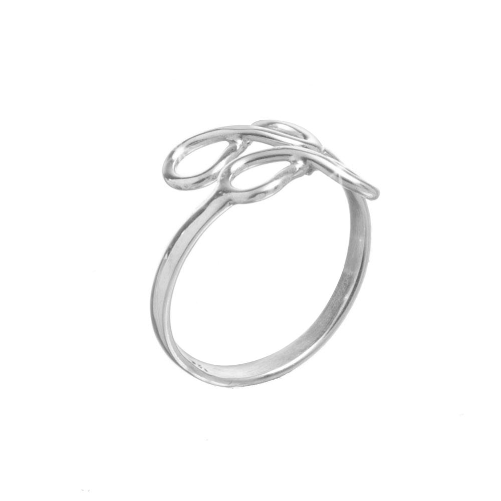 Anillo infinito doble de plata.