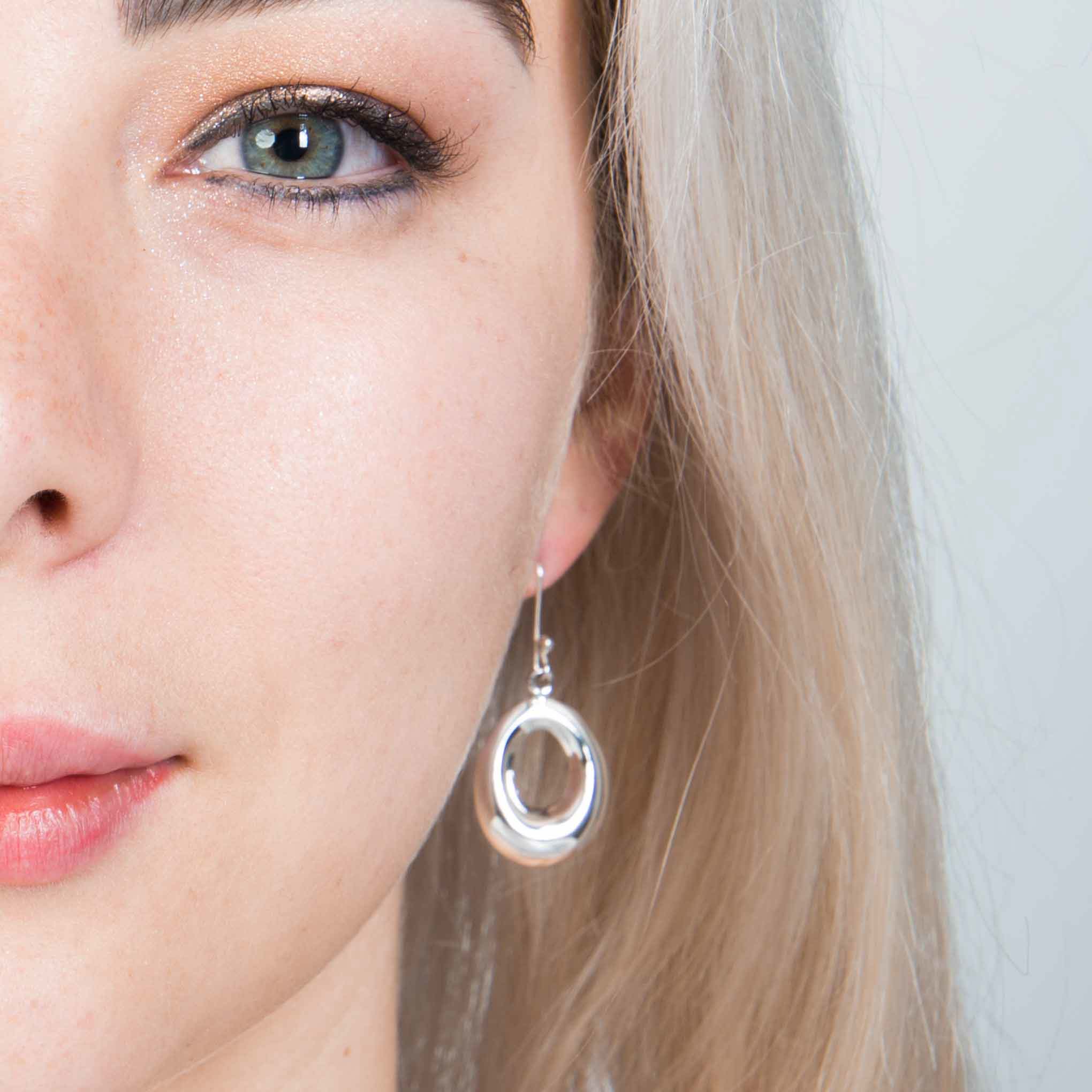 Aretes de Plata de Óvalos perforados